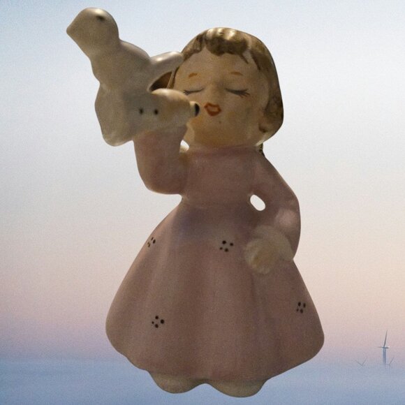 Vntg Angel Figurine In Pink Dress Blowing Horn With Bird Made In Japan Sticker - Picture 3 of 7